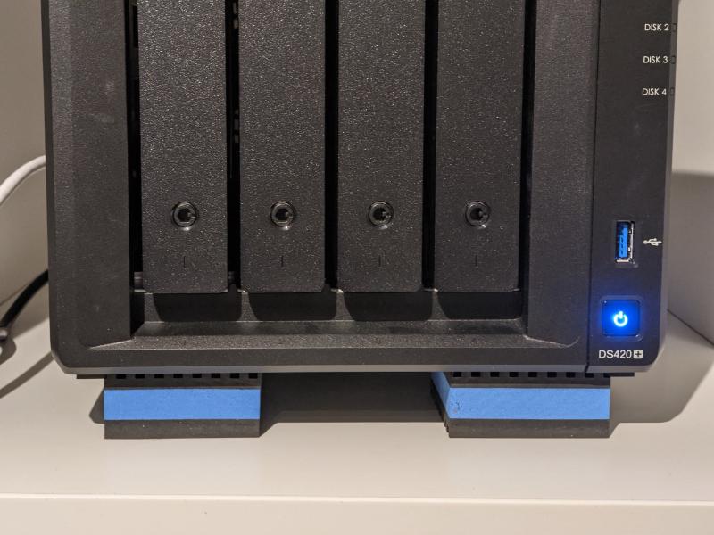 These EVA foam feet didn’t help much.